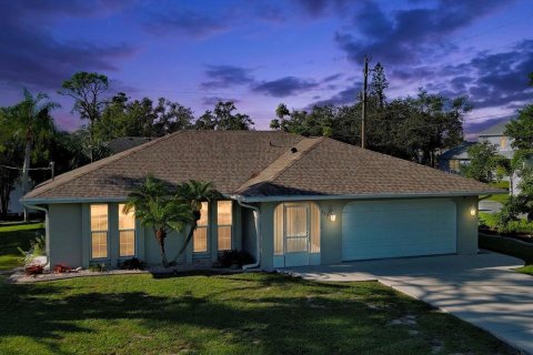 Casa en venta en Venice, Florida, 2 dormitorios, 130.53 m2 № 2388231 - foto 2