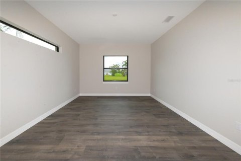 House in Punta Gorda, Florida 3 bedrooms, 199.83 sq.m. № 2308819 - photo 26