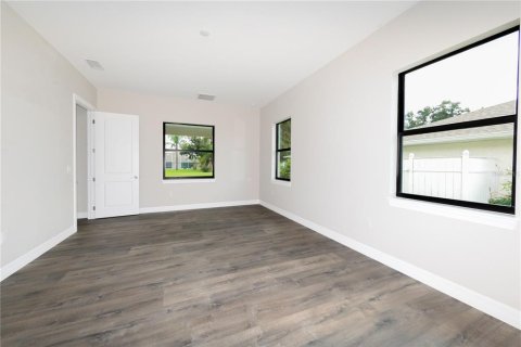 House in Punta Gorda, Florida 3 bedrooms, 199.83 sq.m. № 2308819 - photo 18