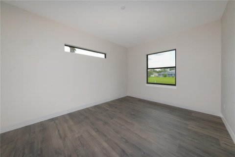 House in Punta Gorda, Florida 3 bedrooms, 199.83 sq.m. № 2308819 - photo 25