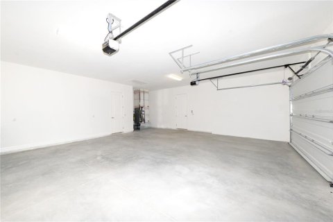 House in Punta Gorda, Florida 3 bedrooms, 199.83 sq.m. № 2308819 - photo 30