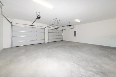 House in Punta Gorda, Florida 3 bedrooms, 199.83 sq.m. № 2308819 - photo 29