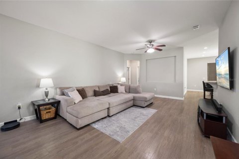 Villa ou maison à vendre à Punta Gorda, Floride: 4 chambres, 174.1 m2 № 2433150 - photo 7