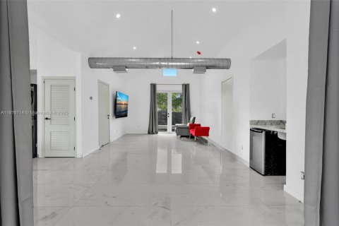 House in Delray Beach, Florida 2 bedrooms, 270.07 sq.m. № 1927564 - photo 27