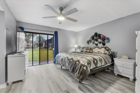 Condo in Lake Wales, Florida, 2 bedrooms  № 1580572 - photo 19