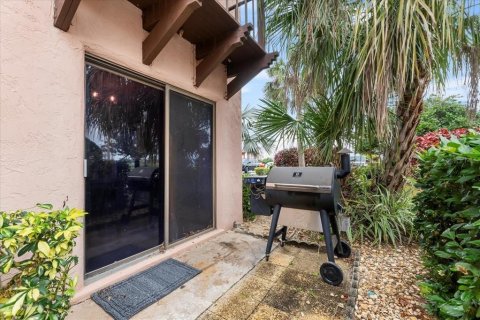 Condo in Lake Wales, Florida, 2 bedrooms  № 1580572 - photo 2