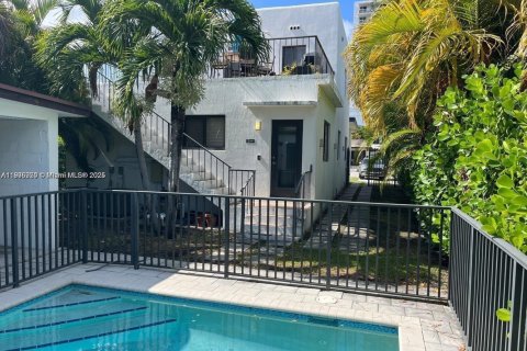 Touwnhouse à louer à Miami, Floride: 4 chambres № 1957281 - photo 16