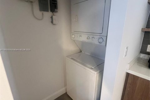 Touwnhouse à louer à Miami, Floride: 4 chambres № 1957281 - photo 6