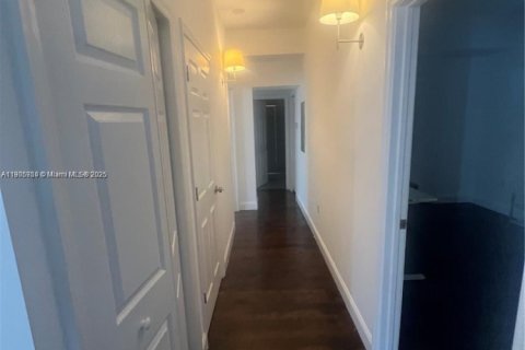 Touwnhouse à louer à Miami, Floride: 4 chambres № 1957281 - photo 8