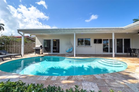 House in Fort Lauderdale, Florida 3 bedrooms, 187.66 sq.m. № 1938103 - photo 4