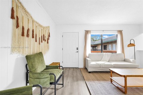 Appartement à louer à North Miami, Floride: 1 chambre, 69.68 m2 № 1947181 - photo 5