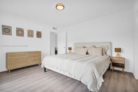 Appartement à louer à North Miami, Floride: 1 chambre, 69.68 m2 № 1947181 - photo 28