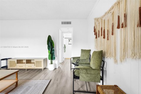 Appartement à louer à North Miami, Floride: 1 chambre, 69.68 m2 № 1947181 - photo 6