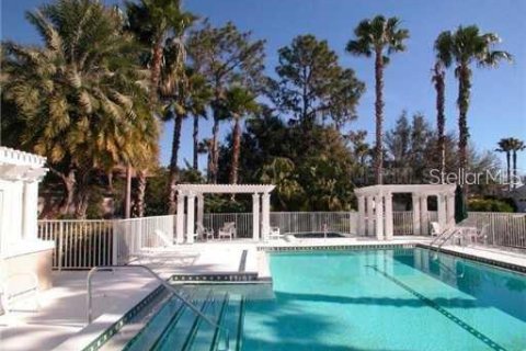 House in University Park, Florida 3 bedrooms, 159.88 sq.m. № 213069 - photo 16