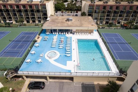 Condo in Daytona Beach, Florida, 1 bedroom  № 1881448 - photo 10