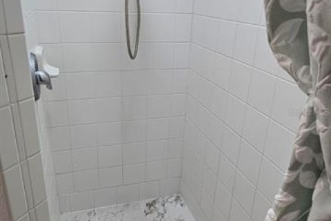 Casa en venta en Kissimmee, Florida, 4 dormitorios, 174.66 m2 № 1793475 - foto 11