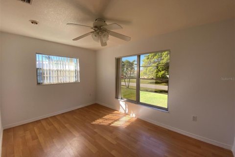 Casa en alquiler en Punta Gorda, Florida, 3 dormitorios, 130.06 m2 № 1554138 - foto 12
