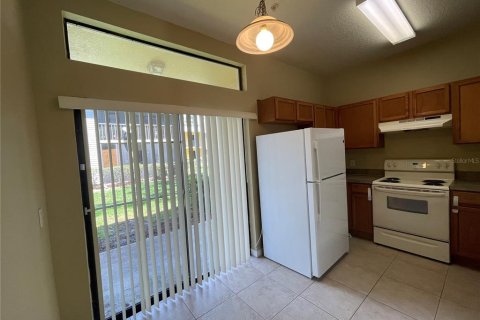 Touwnhouse à louer à Orlando, Floride: 2 chambres, 130.06 m2 № 2416226 - photo 5
