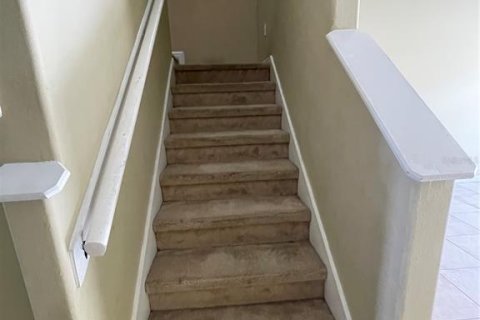 Touwnhouse à louer à Orlando, Floride: 2 chambres, 130.06 m2 № 2416226 - photo 13