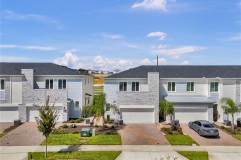 Adosado en venta en Davenport, Florida, 3 dormitorios, 184.69 m2 № 2380786 - foto 2