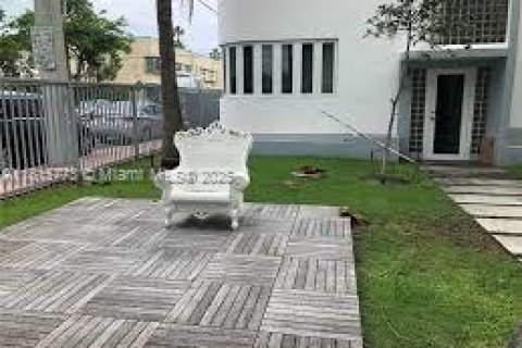 Condominio en venta en Miami Beach, Florida, 1 dormitorio, 46.82 m2 № 1779656 - foto 4