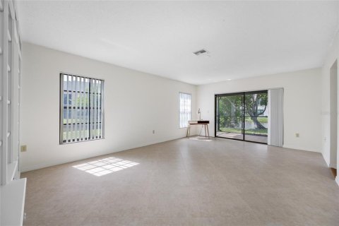 Condo in Clearwater, Florida, 3 bedrooms  № 2368873 - photo 15