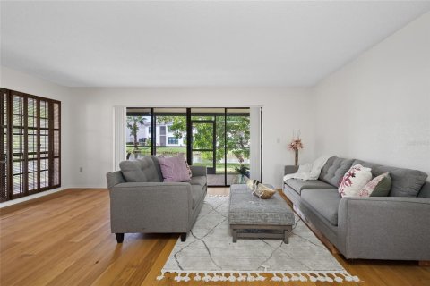 Condo in Clearwater, Florida, 3 bedrooms  № 2368873 - photo 13
