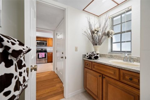 Condo in Clearwater, Florida, 3 bedrooms  № 2368873 - photo 20