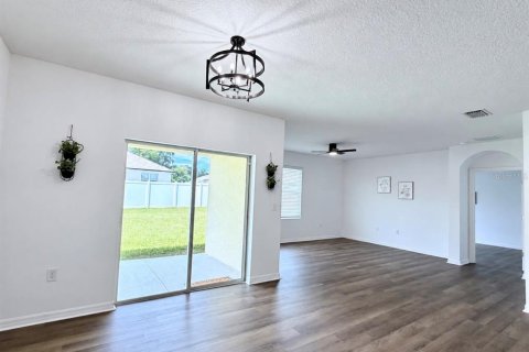 Villa ou maison à vendre à Ocala, Floride: 4 chambres, 169.73 m2 № 2358507 - photo 5
