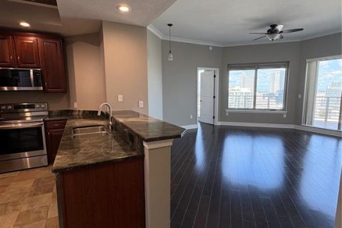 Condominio en alquiler en Tampa, Florida, 2 dormitorios, 126.63 m2 № 2115928 - foto 4