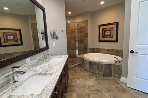 Condominio en alquiler en Tampa, Florida, 2 dormitorios, 126.63 m2 № 2115928 - foto 17