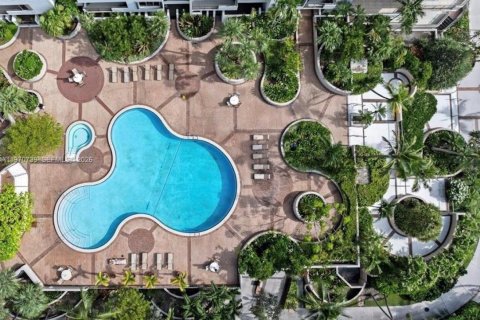 Condo in Miami, Florida, 1 bedroom  № 2052879 - photo 23