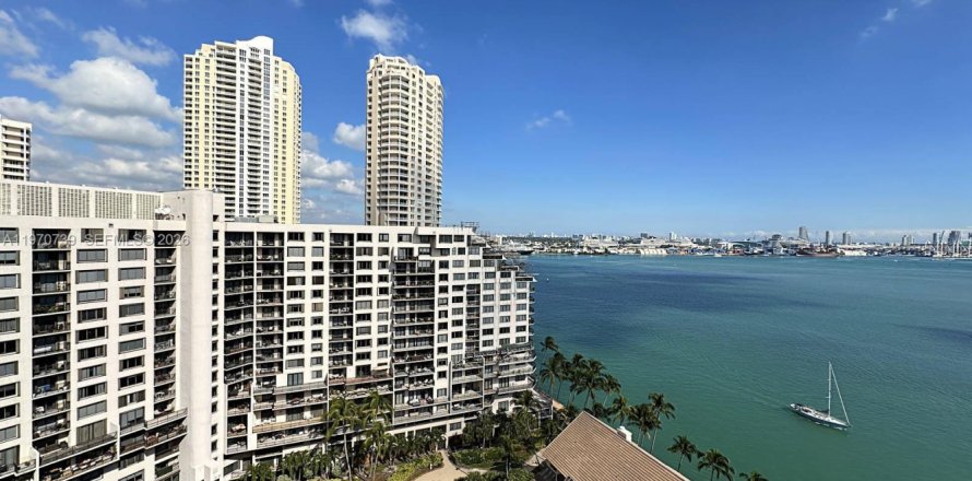 Condo in Miami, Florida, 1 bedroom  № 2052879
