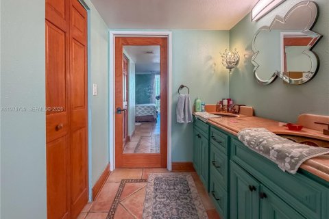 Condo in Miami, Florida, 1 bedroom  № 2052879 - photo 18