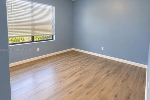 Villa ou maison à vendre à St. Lucie, Floride: 4 chambres, 210.61 m2 № 2402241 - photo 10