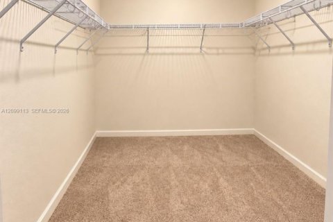 Villa ou maison à vendre à St. Lucie, Floride: 4 chambres, 210.61 m2 № 2402241 - photo 14