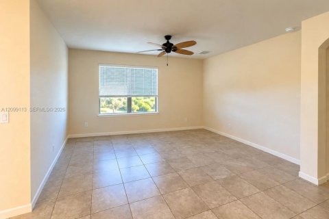 Villa ou maison à vendre à St. Lucie, Floride: 4 chambres, 210.61 m2 № 2402241 - photo 3