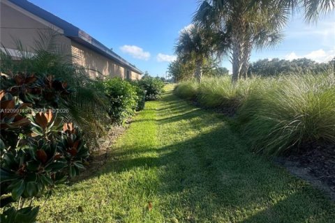 Villa ou maison à vendre à St. Lucie, Floride: 4 chambres, 210.61 m2 № 2402241 - photo 19