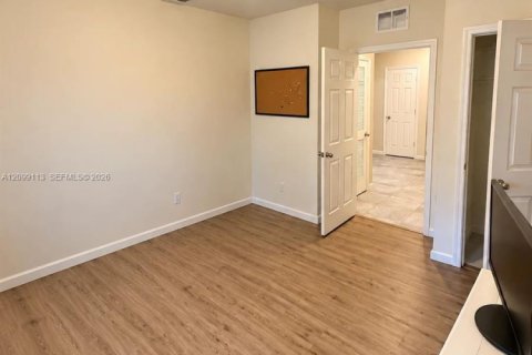 Villa ou maison à vendre à St. Lucie, Floride: 4 chambres, 210.61 m2 № 2402241 - photo 9