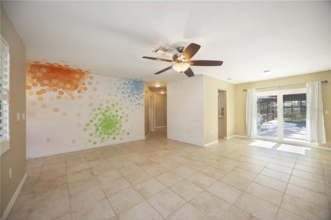 Casa en venta en Bradenton, Florida, 3 dormitorios, 135.73 m2 № 1870136 - foto 8