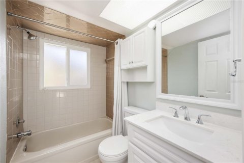 Casa en venta en Bradenton, Florida, 3 dormitorios, 135.73 m2 № 1870136 - foto 28
