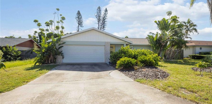 Casa en Bradenton, Florida 3 dormitorios, 135.73 m2 № 1870136