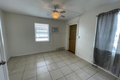 Apartamento en alquiler en Daytona Beach, Florida, 1 habitación, 23.23 m2 № 2106077 - foto 8