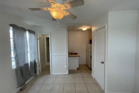 Apartamento en alquiler en Daytona Beach, Florida, 1 habitación, 23.23 m2 № 2106077 - foto 12