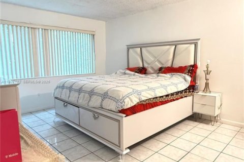 Copropriété à vendre à Homestead, Floride: 2 chambres, 99.87 m2 № 1988092 - photo 16