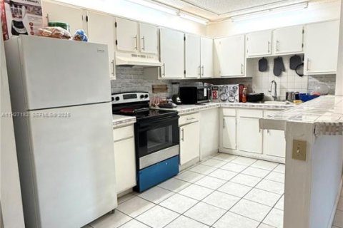 Copropriété à vendre à Homestead, Floride: 2 chambres, 99.87 m2 № 1988092 - photo 1