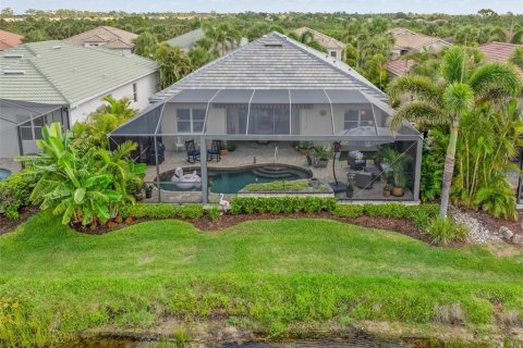 House in Port Charlotte, Florida 2 bedrooms, 167.69 sq.m. № 2306045 - photo 27