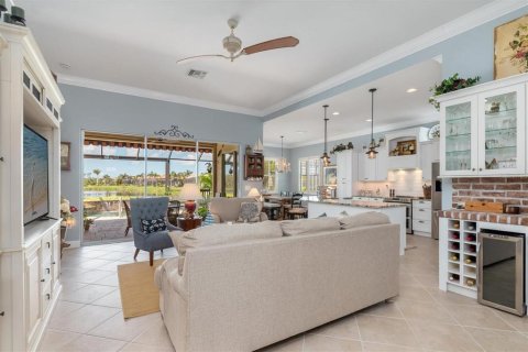 House in Port Charlotte, Florida 2 bedrooms, 167.69 sq.m. № 2306045 - photo 3