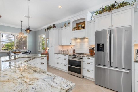 House in Port Charlotte, Florida 2 bedrooms, 167.69 sq.m. № 2306045 - photo 11
