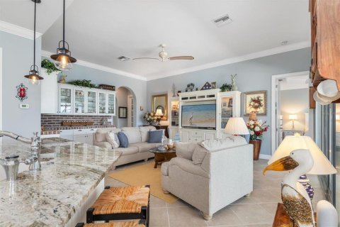 House in Port Charlotte, Florida 2 bedrooms, 167.69 sq.m. № 2306045 - photo 6